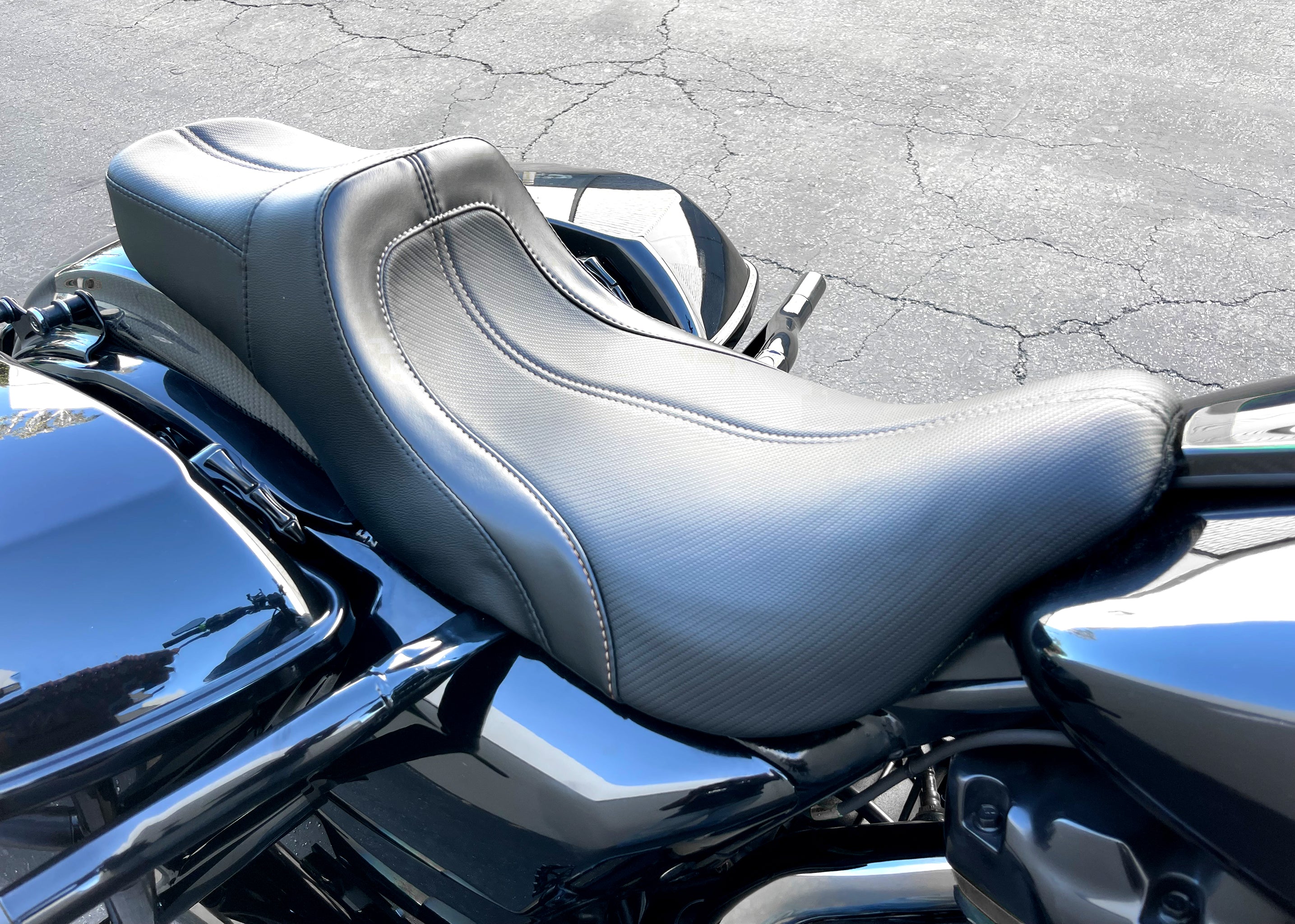 "The Wedge" 2Up Seat Touring '08-'23 | Carbon Fiber | | CMC Motorsports