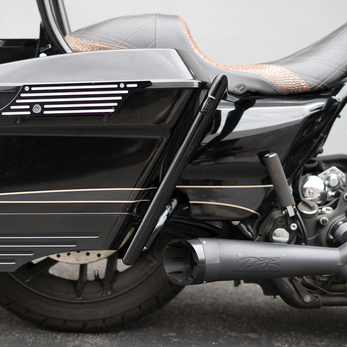 ELEV8 Saddlebag Guards | 1997-2013 Touring Gloss Black | | CMC Motorsports