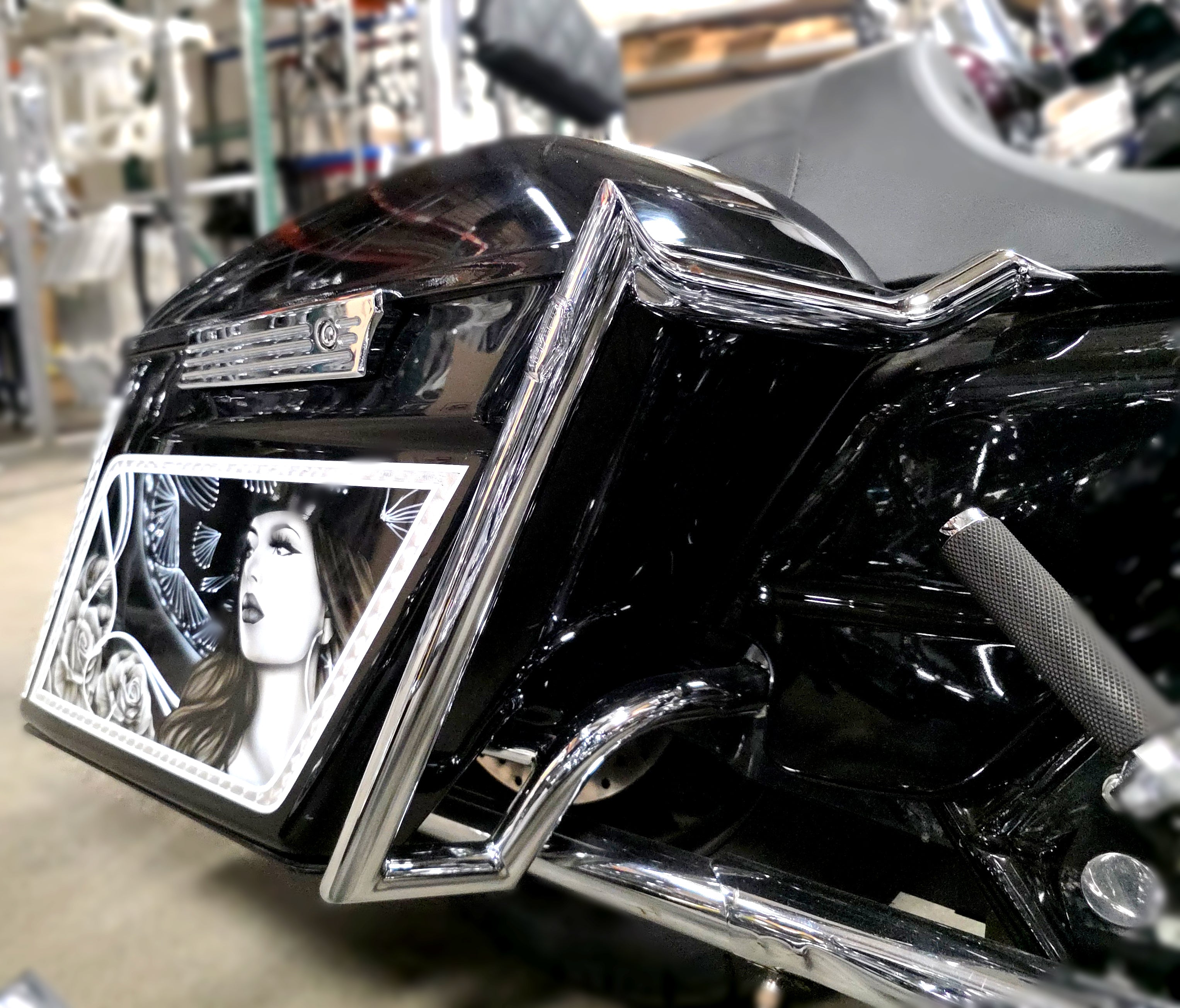 ELEV8 Saddlebag Guards | 1997-2013 Touring Models ( With One-Touch SaddleBags) Show Chrome | | CMC Motorsports