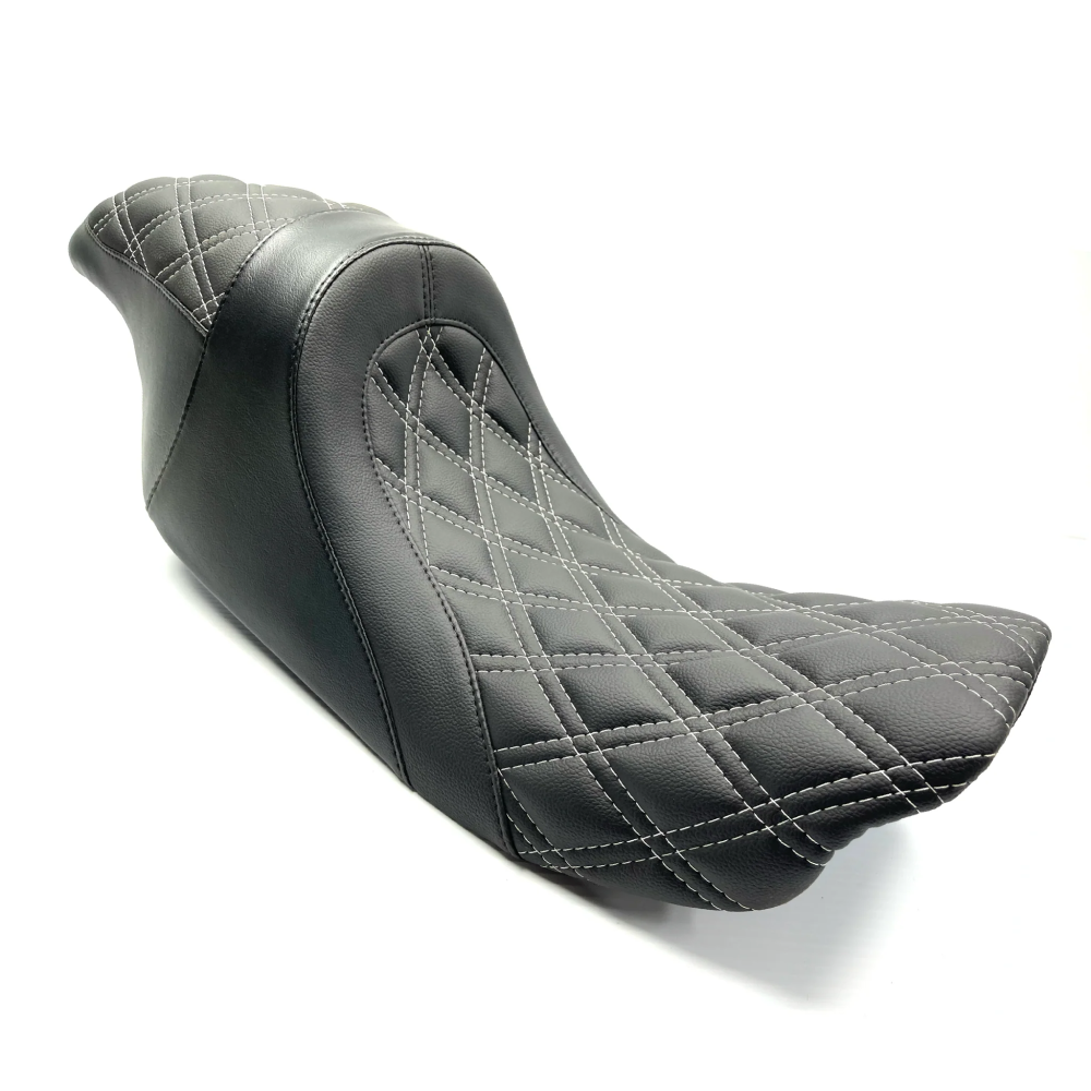 The FASTBACK 2Up | Touring Seat '97-'07 | White Double Diamond | CMC Motorsports