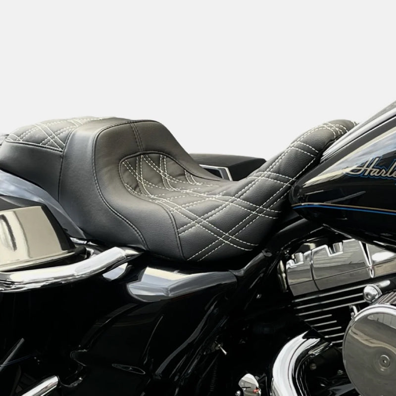 CMC "Level-Up" 2Up Seat | Touring '08-'23 | White Double Diamond | CMC Motorsports