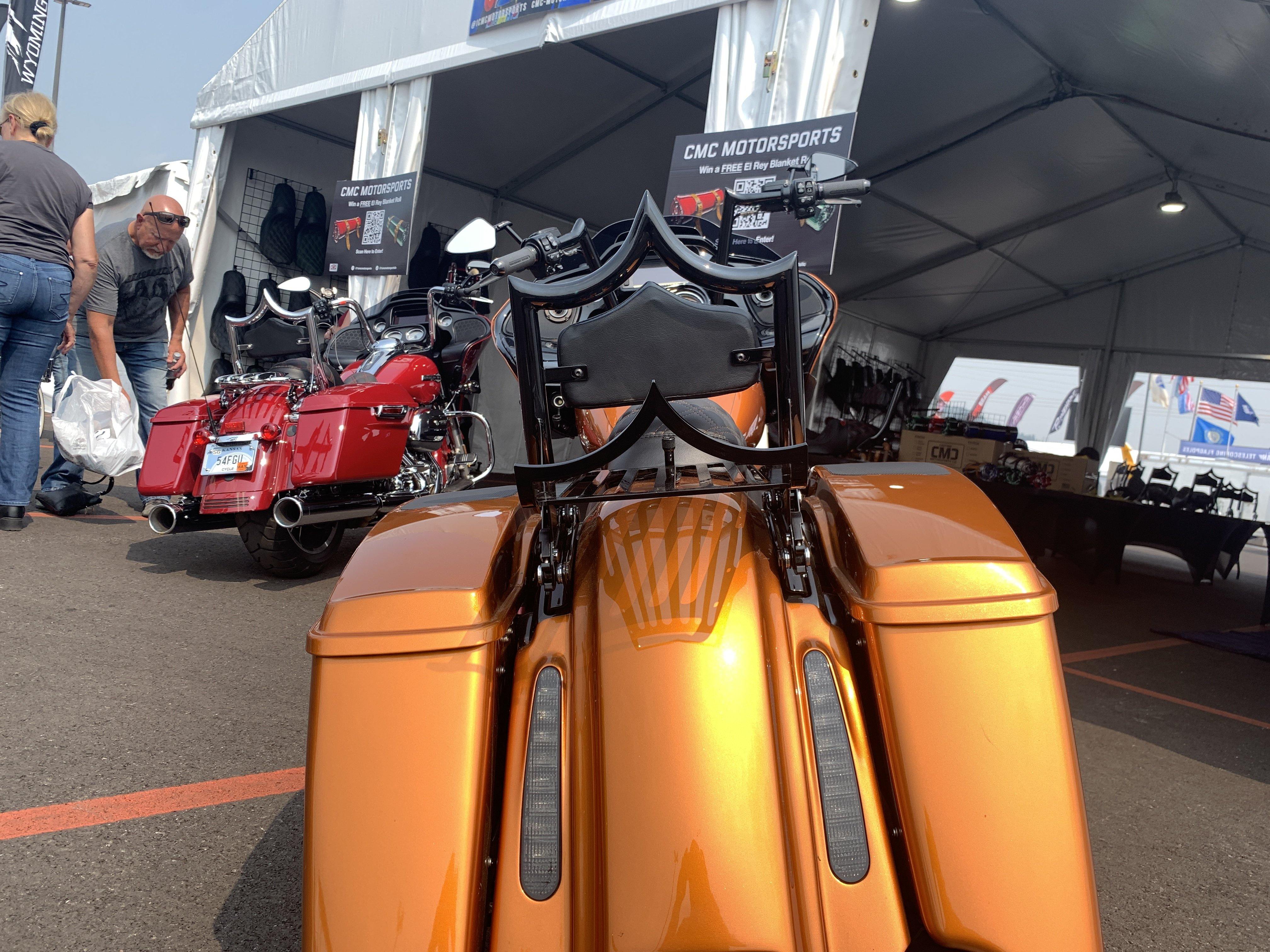 CMC LUGGAGE RACK “KING ME” GLOSS BLACK (2009-2025 Touring) | | CMC Motorsports