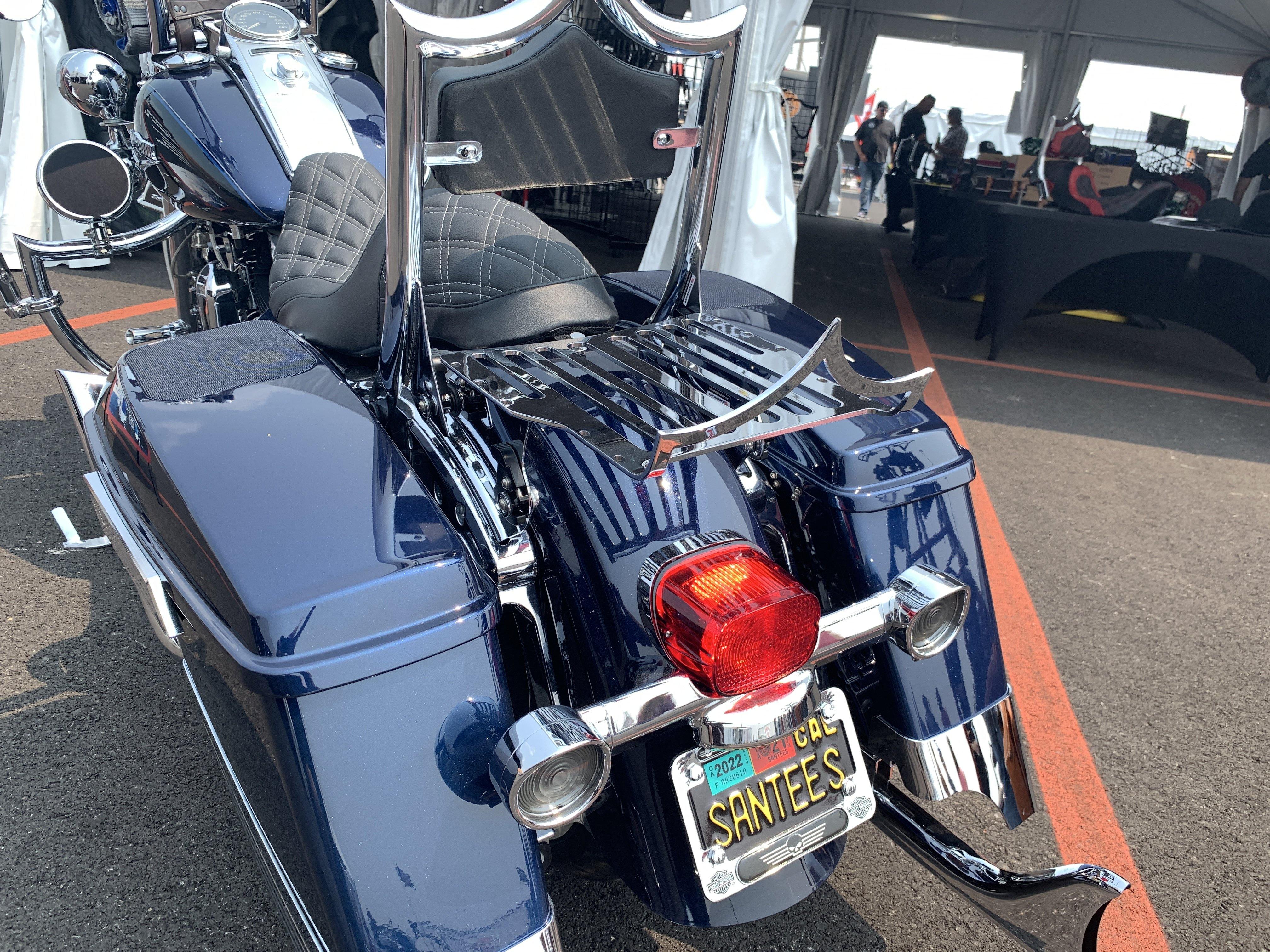 CMC LUGGAGE RACK “KING ME” CHROME (2009-2025 Touring) | | CMC Motorsports