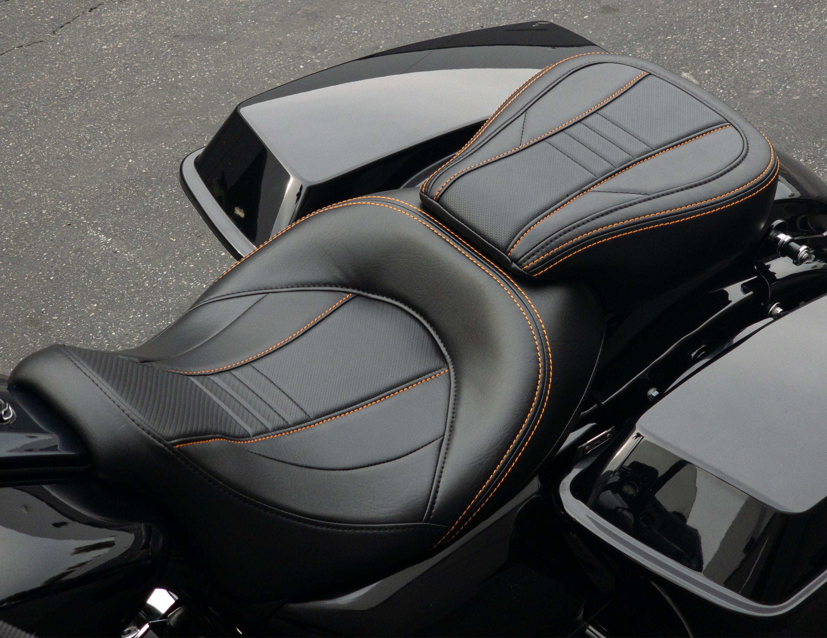 CMC Solo and Passenger Seat and Passenger Pad Touring '08-'23 | Carbon Fiber | | CMC Motorsports