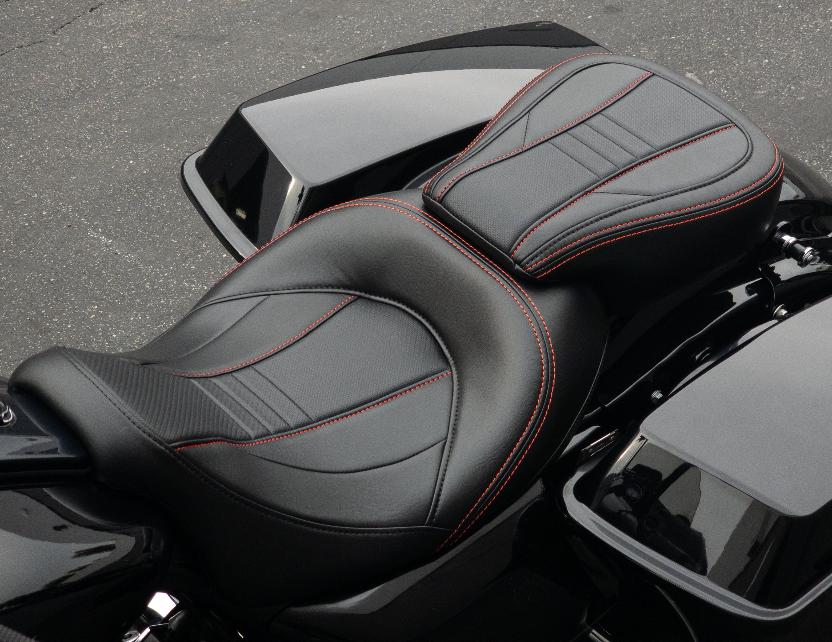 CMC Solo and Passenger Seat and Passenger Pad Touring '08-'23 | Carbon Fiber | | CMC Motorsports