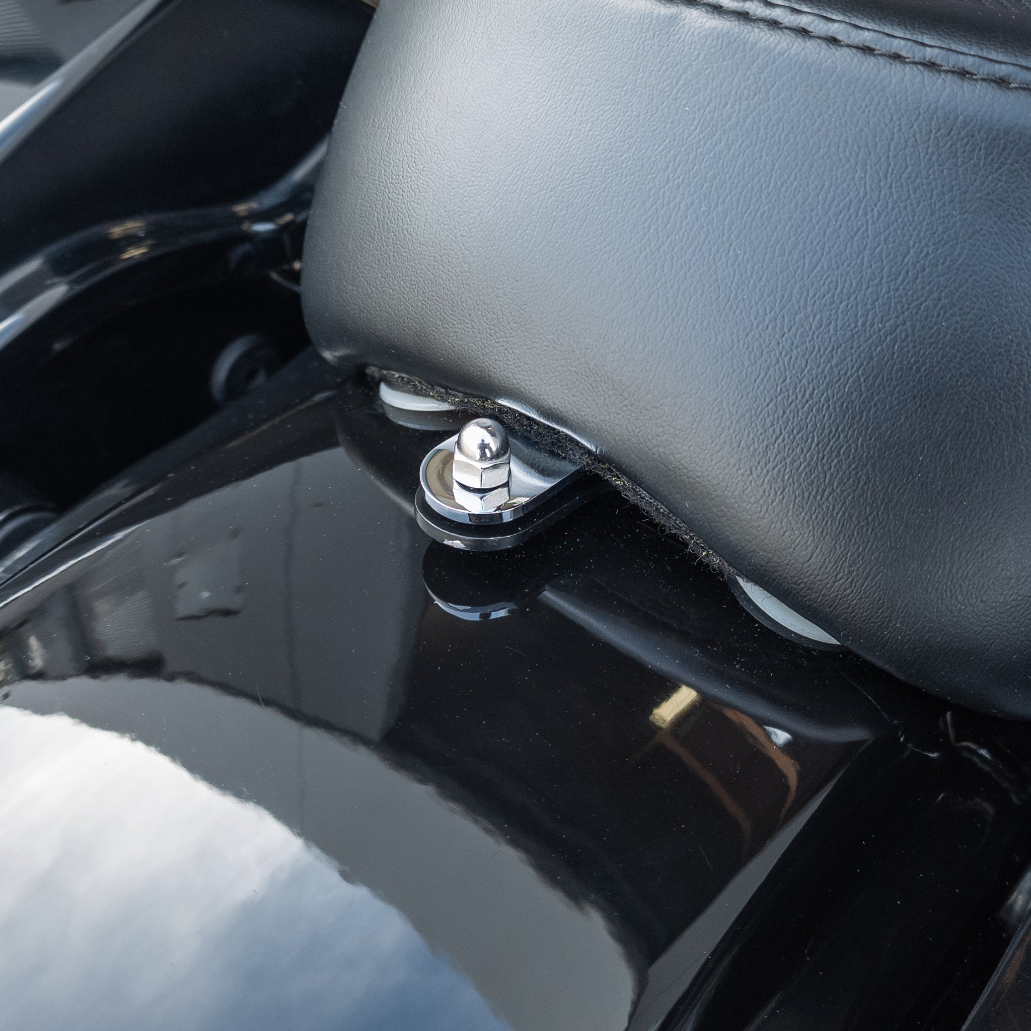 CMC XL Solo Seat and Passenger Pad Touring '08-'23 | Carbon Fiber | | CMC Motorsports