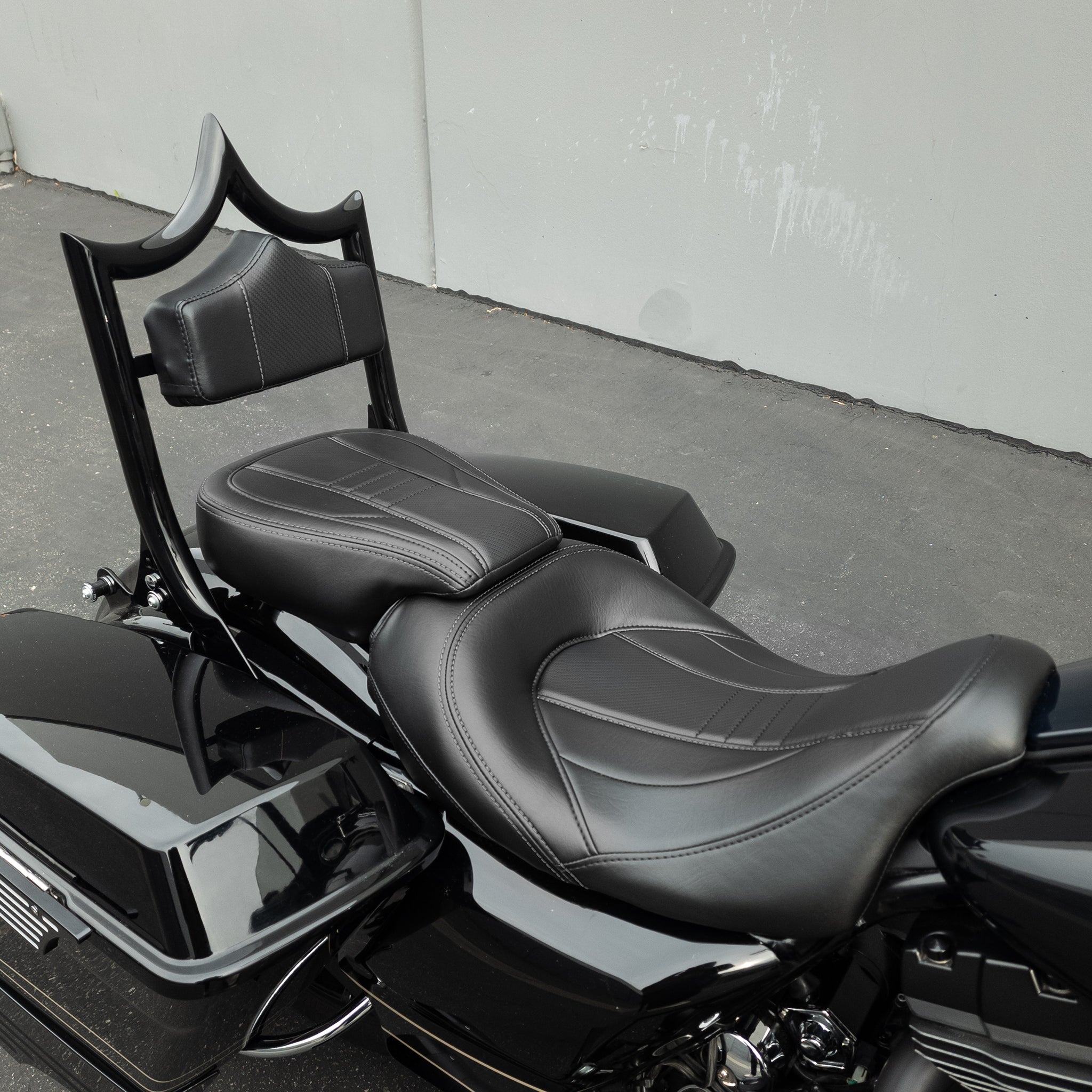 The Next Level "Carbon Fiber" Solo Standard | Gloss Black '09-'23 Touring | | CMC Motorsports