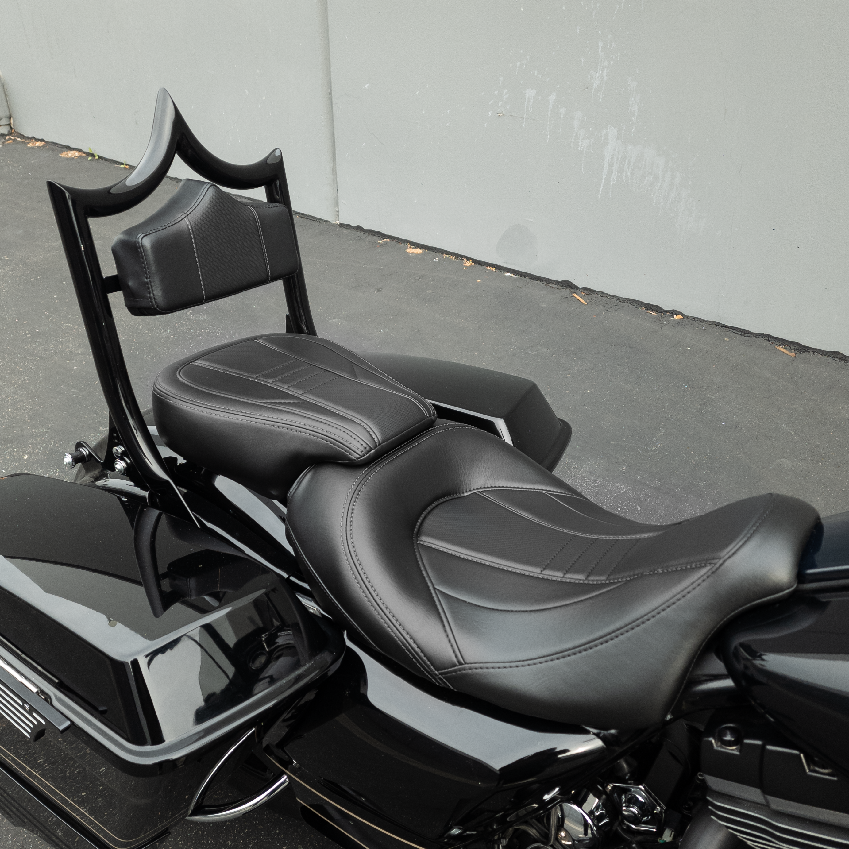 The Next Level "Carbon Fiber" Solo Standard | Gloss Black '09-'23 Touring | | CMC Motorsports