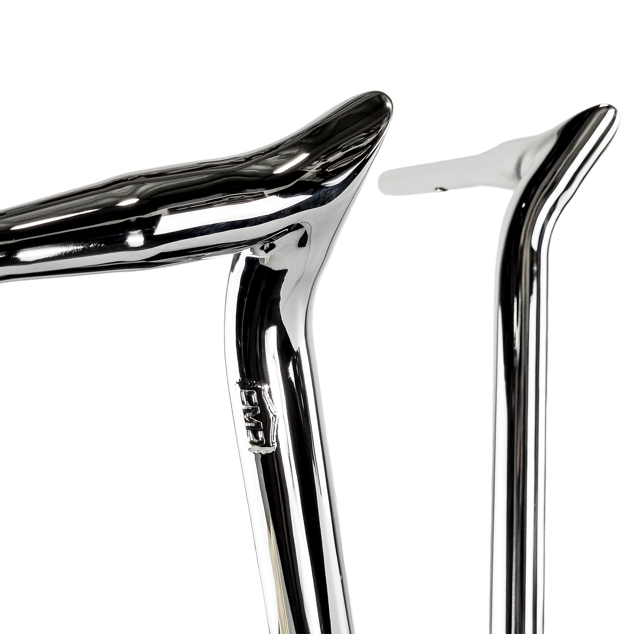ELEV8 Handlebar 18" | 2015-2025 Freewheeler Show Chrome | | CMC Motorsports